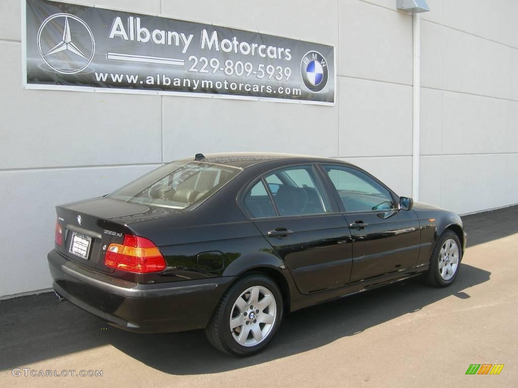 2004 3 Series 325xi Sedan - Jet Black / Black photo #15