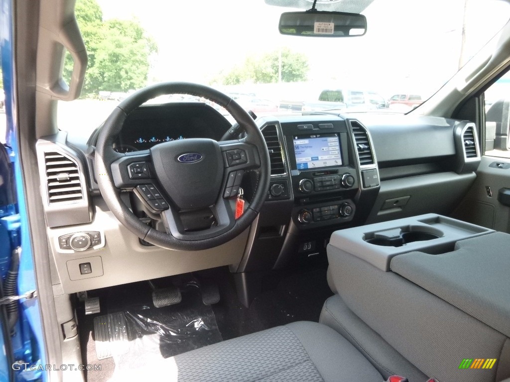 2016 F150 XLT SuperCrew 4x4 - Blue Flame / Medium Earth Gray photo #12