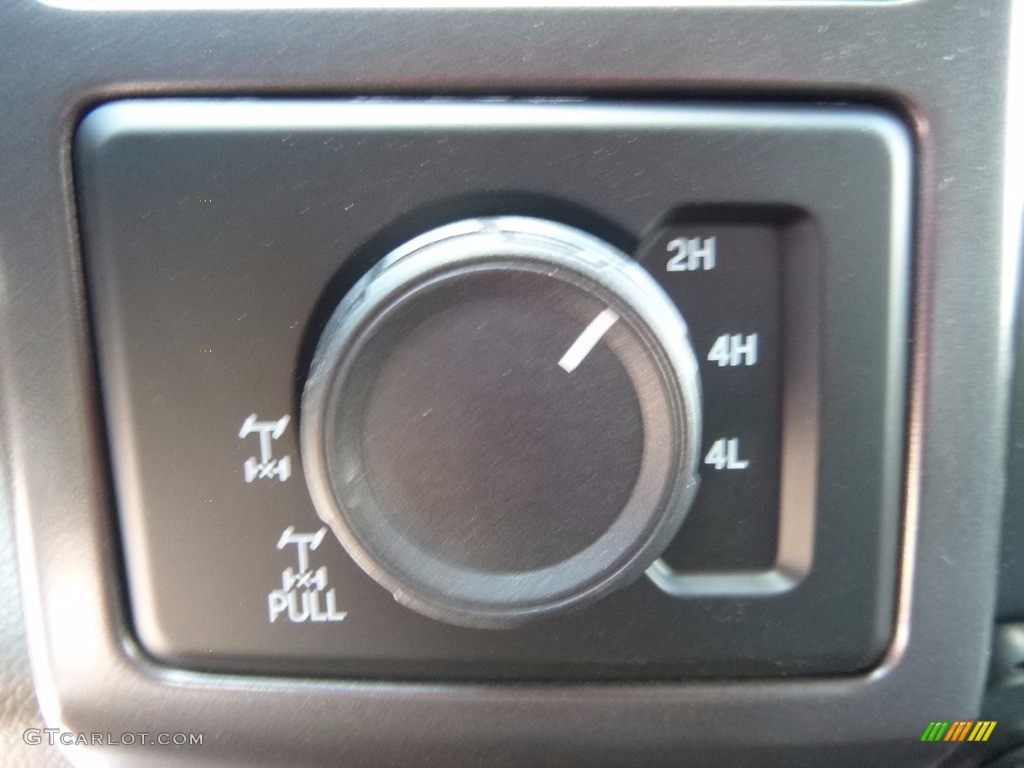 2016 F150 XLT SuperCrew 4x4 - Blue Flame / Medium Earth Gray photo #17
