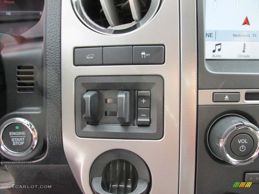 2017 Ford Expedition Limited Controls Photo #115087562
