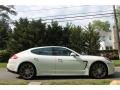White - Panamera 4 Edition Photo No. 2