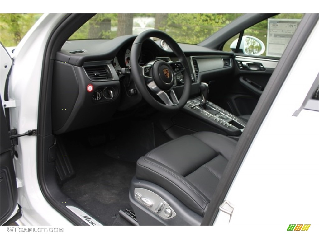 GTS Black Interior 2017 Porsche Macan GTS Photo #115088886