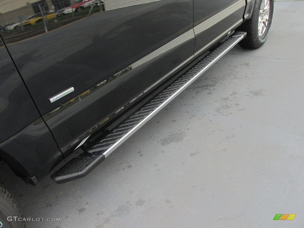 2016 F150 XLT SuperCrew 4x4 - Shadow Black / Medium Earth Gray photo #12