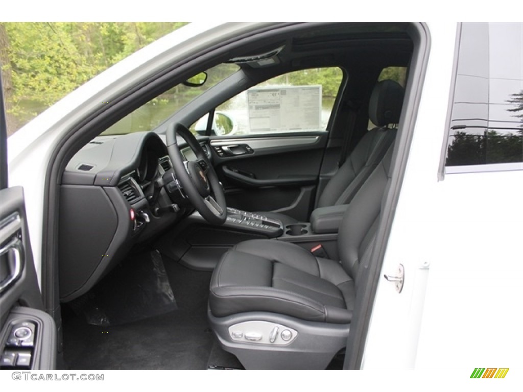 GTS Black Interior 2017 Porsche Macan GTS Photo #115088930