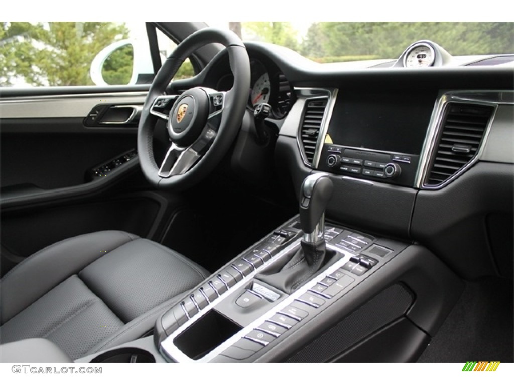 2017 Porsche Macan GTS Controls Photo #115089054