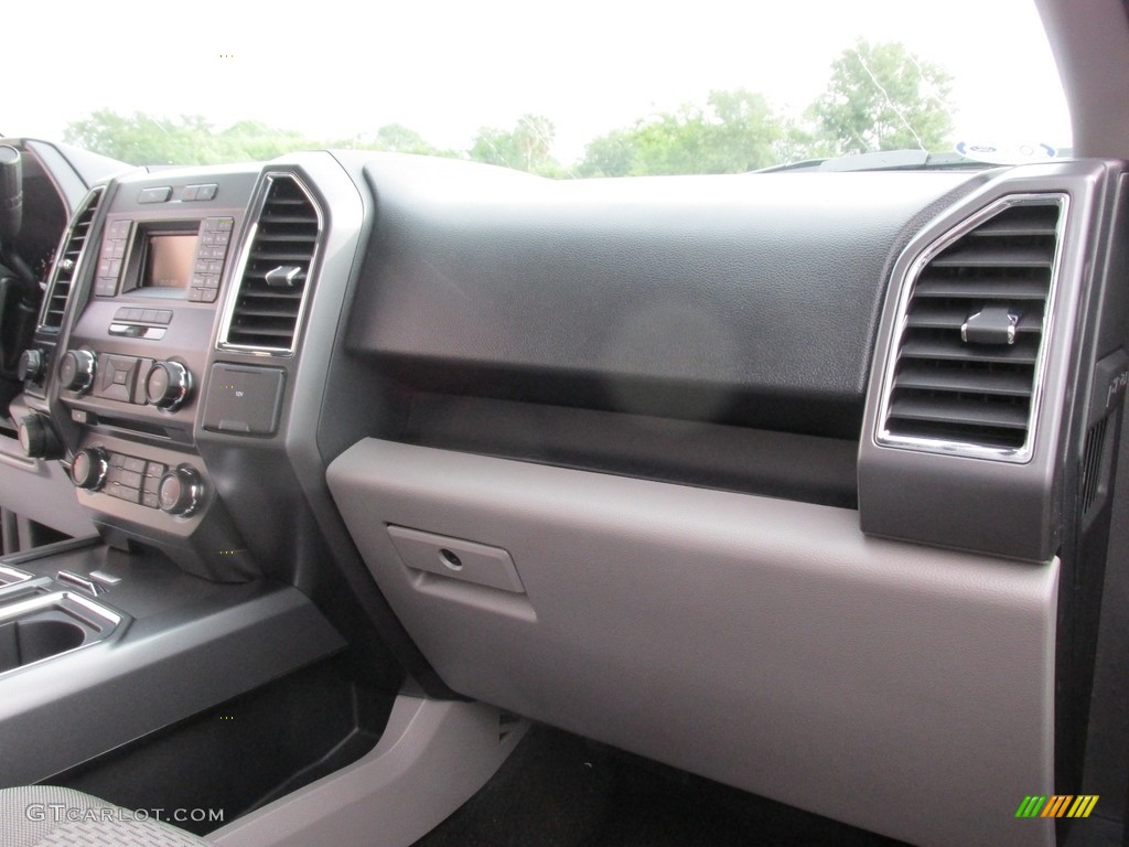 2016 F150 XLT SuperCrew 4x4 - Shadow Black / Medium Earth Gray photo #19