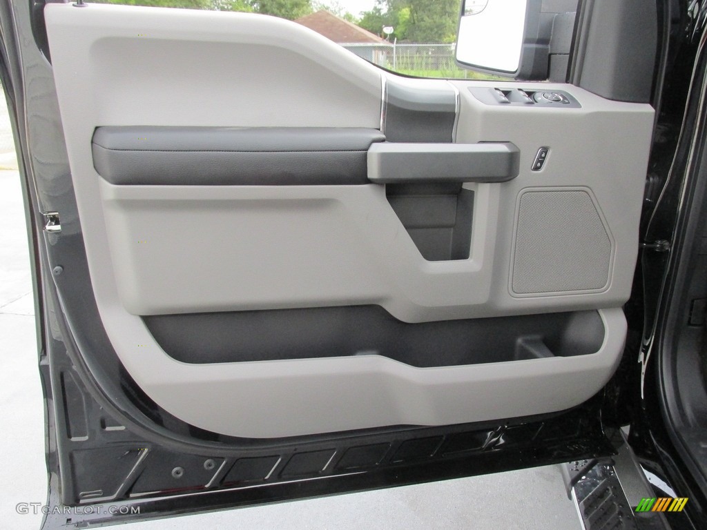 2016 F150 XLT SuperCrew 4x4 - Shadow Black / Medium Earth Gray photo #22