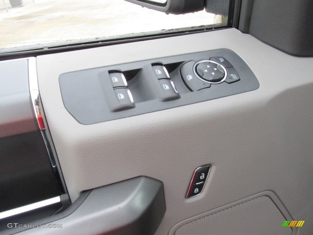 2016 F150 XLT SuperCrew 4x4 - Shadow Black / Medium Earth Gray photo #23