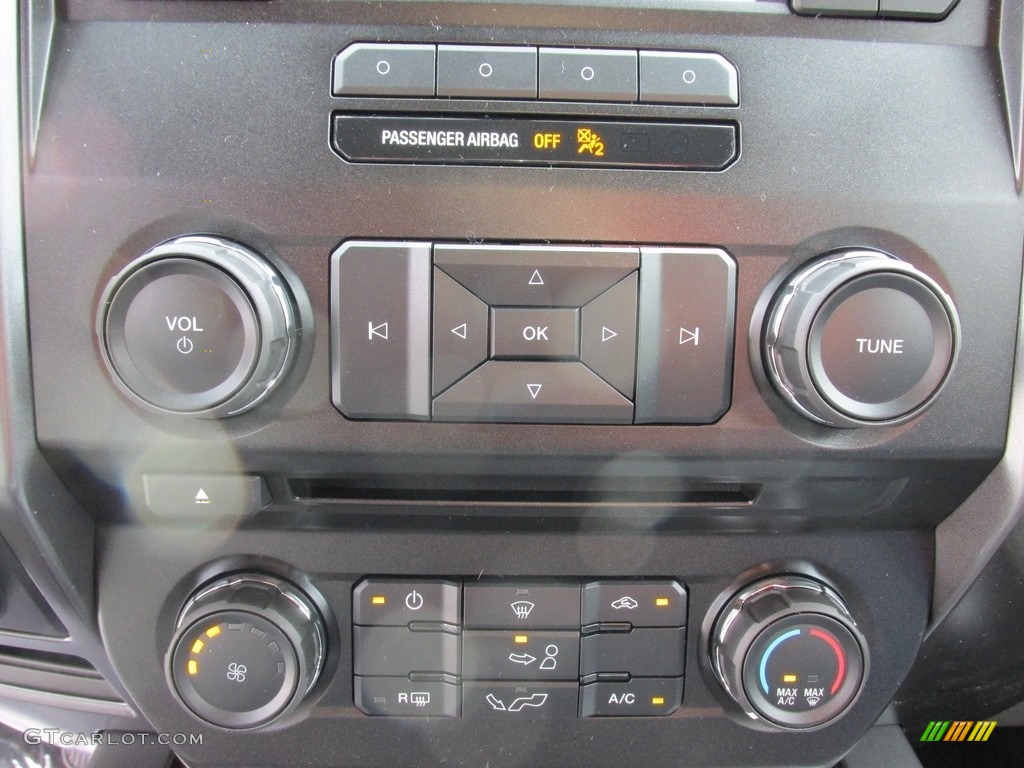 2016 F150 XLT SuperCrew 4x4 - Shadow Black / Medium Earth Gray photo #29