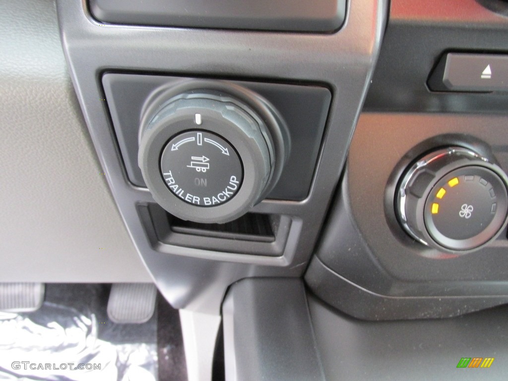 2016 F150 XLT SuperCrew 4x4 - Shadow Black / Medium Earth Gray photo #32