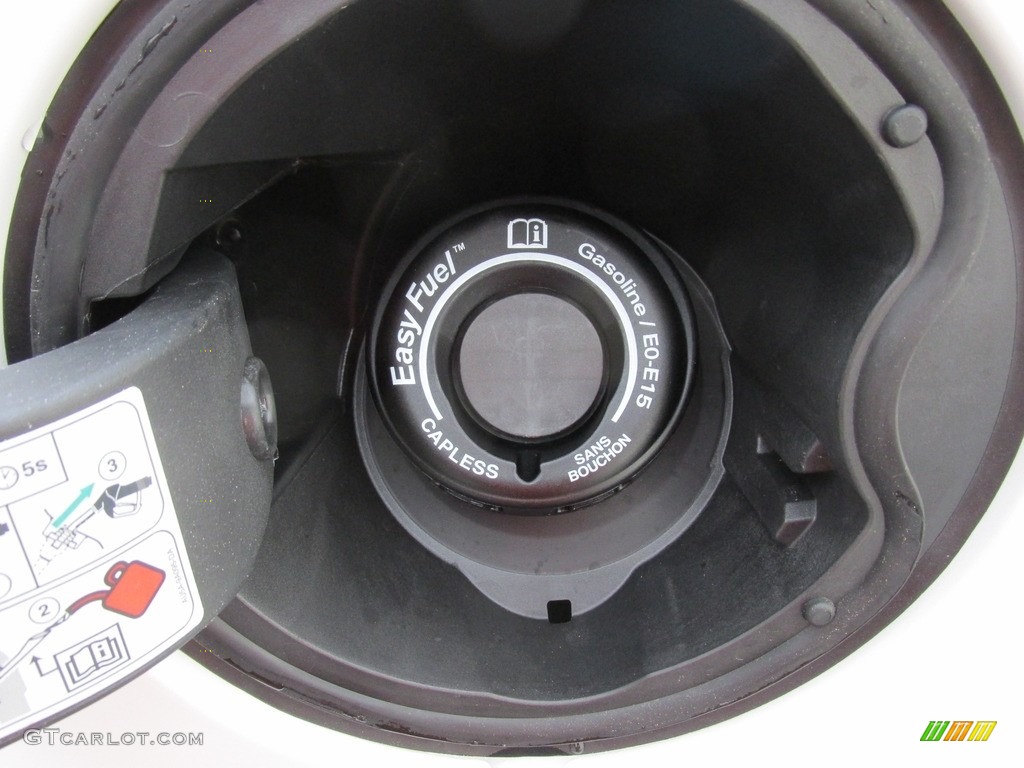 2016 F150 Lariat SuperCrew 4x4 - Oxford White / Medium Earth Gray photo #16