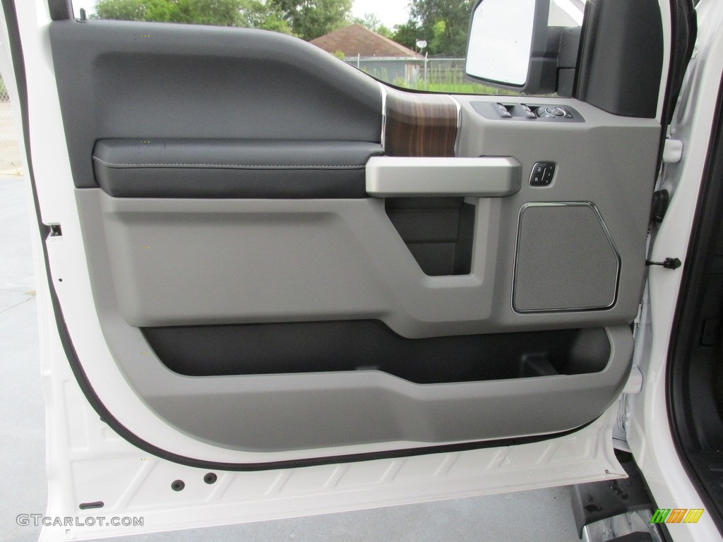 2016 F150 Lariat SuperCrew 4x4 - Oxford White / Medium Earth Gray photo #21