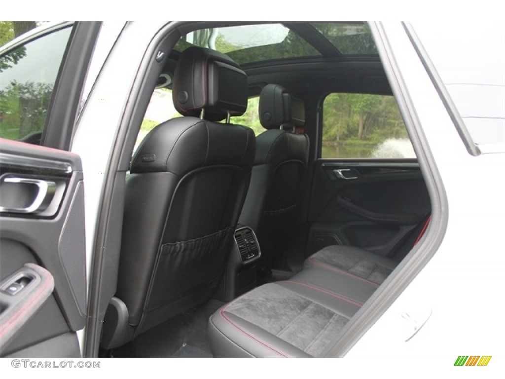2017 Porsche Macan GTS Rear Seat Photo #115090820