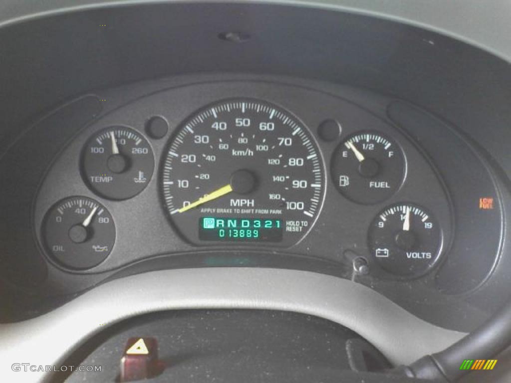 2000 S10 Regular Cab - Summit White / Medium Gray photo #7