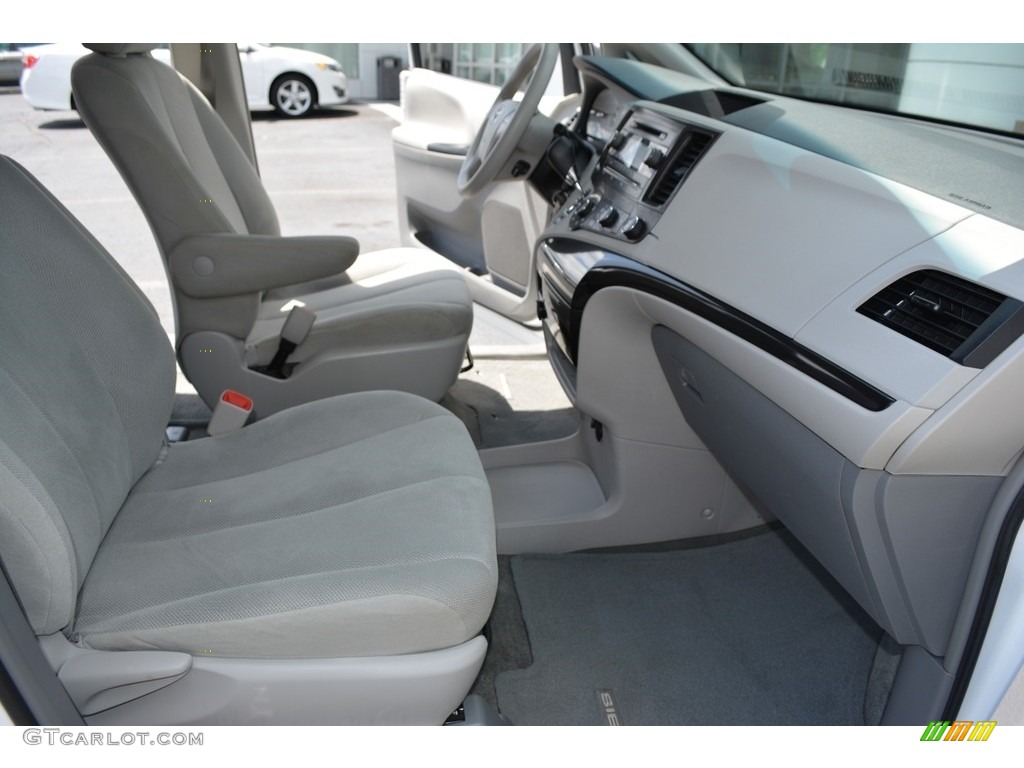 2012 Sienna  - Super White / Light Gray photo #16