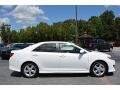 Super White - Camry SE Photo No. 2
