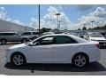 Super White - Camry SE Photo No. 6