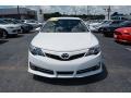 Super White - Camry SE Photo No. 23