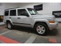 2006 Bright Silver Metallic Jeep Commander 4x4  photo #6