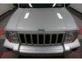 2006 Bright Silver Metallic Jeep Commander 4x4  photo #54