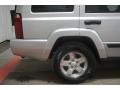 2006 Bright Silver Metallic Jeep Commander 4x4  photo #64
