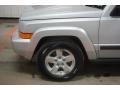 2006 Bright Silver Metallic Jeep Commander 4x4  photo #81