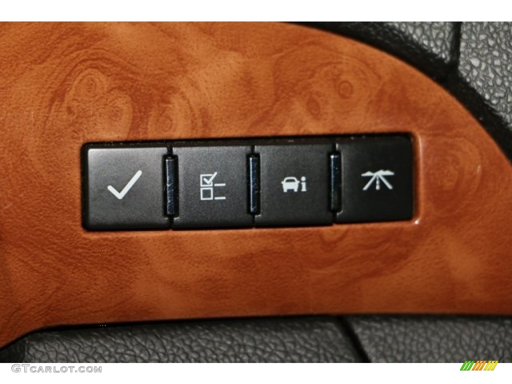 2007 Outlook XR AWD - Red Jewel / Black photo #13