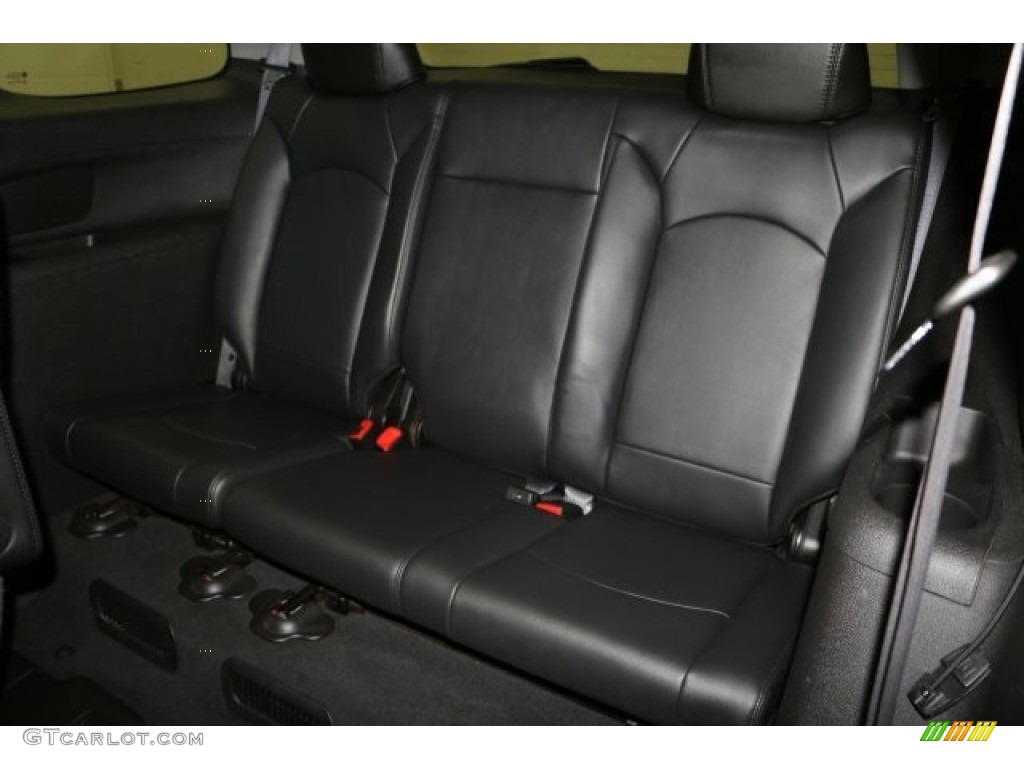 2007 Outlook XR AWD - Red Jewel / Black photo #28