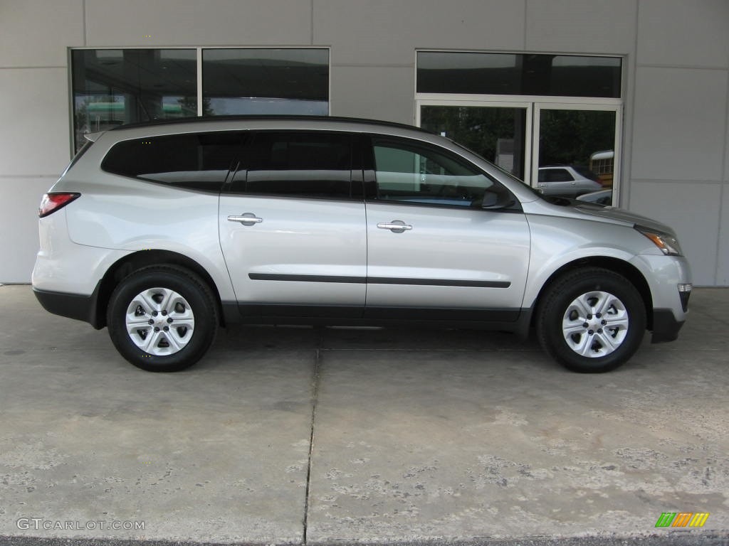 Silver Ice Metallic 2017 Chevrolet Traverse LS Exterior Photo #115105617