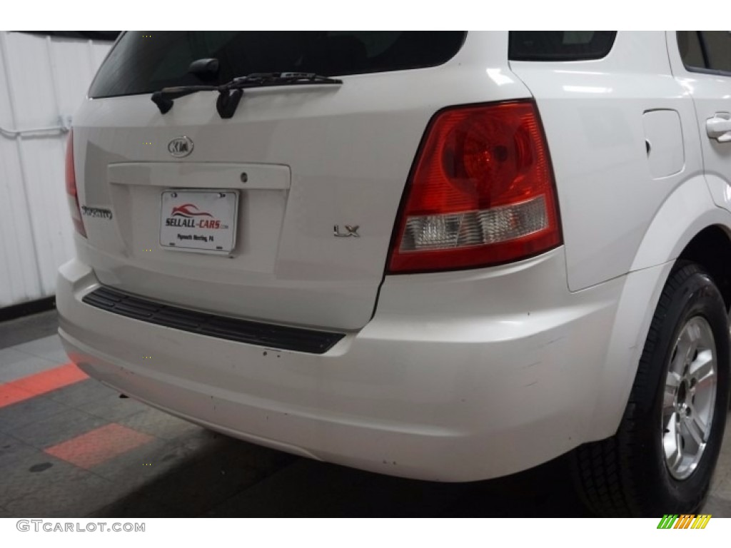 2004 Sorento LX - Clear White / Gray photo #67