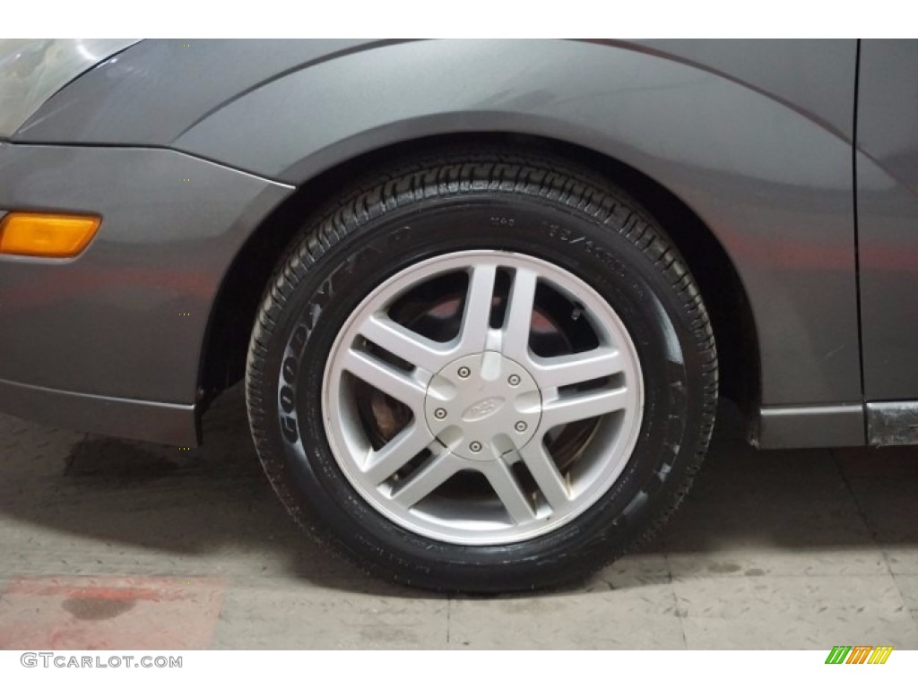 2003 Focus SE Sedan - Liquid Grey Metallic / Medium Graphite photo #76