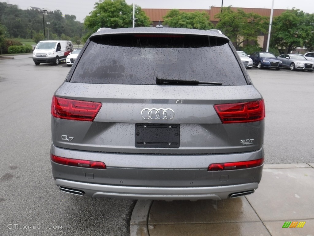 2017 Q7 3.0T quattro Premium Plus - Graphite Gray Metallic / Black photo #11