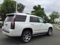 Crystal White Tricoat - Escalade Luxury 4WD Photo No. 4