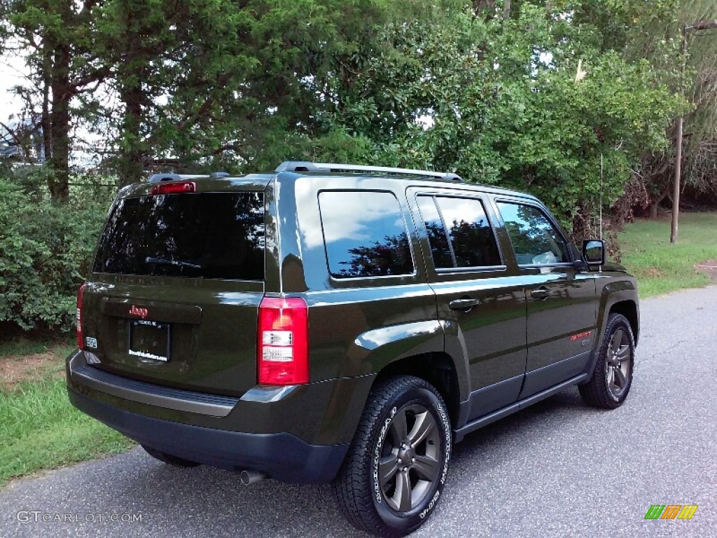 Recon Green 2017 Jeep Patriot 75th Anniversary Edition Exterior Photo #115118532