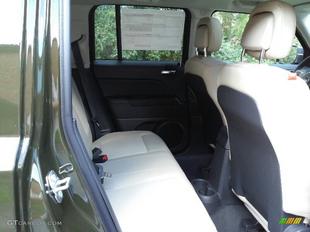 2017 Jeep Patriot 75th Anniversary Edition Rear Seat Photos