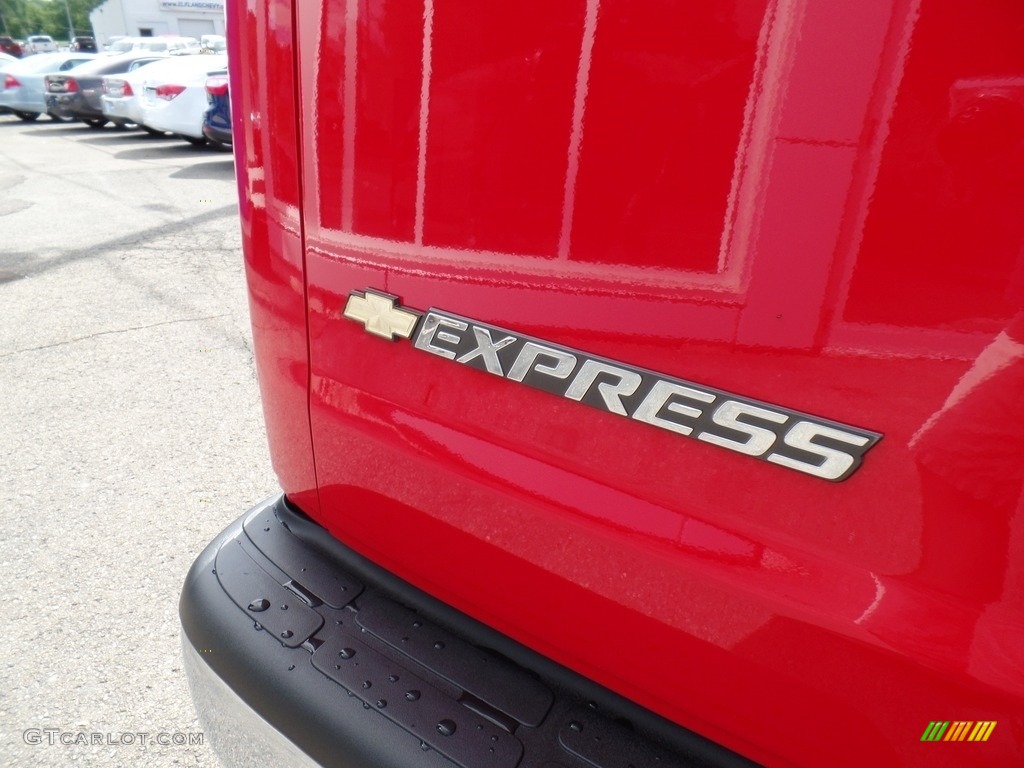 2017 Chevrolet Express 2500 Cargo WT Marks and Logos Photo #115126197