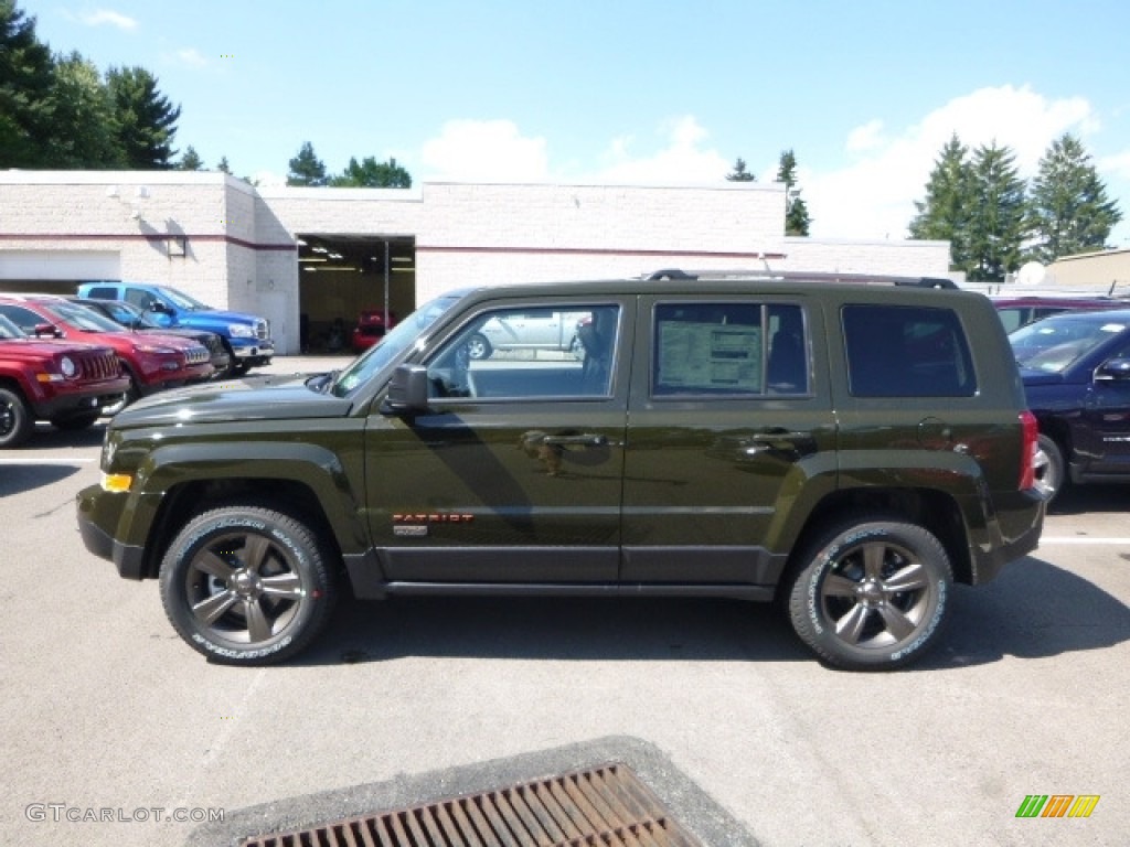 Recon Green 2017 Jeep Patriot 75th Anniversary Edition 4x4 Exterior Photo #115129427