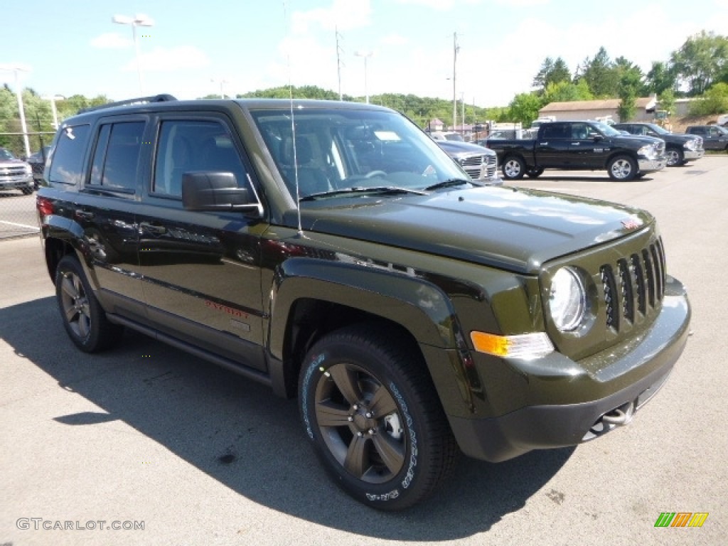 Recon Green 2017 Jeep Patriot 75th Anniversary Edition 4x4 Exterior Photo #115129598