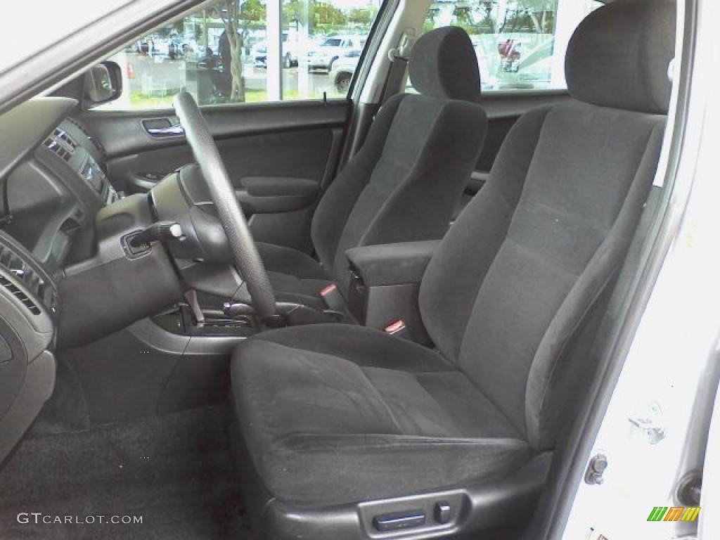 2006 Accord LX V6 Sedan - Alabaster Silver Metallic / Black photo #16