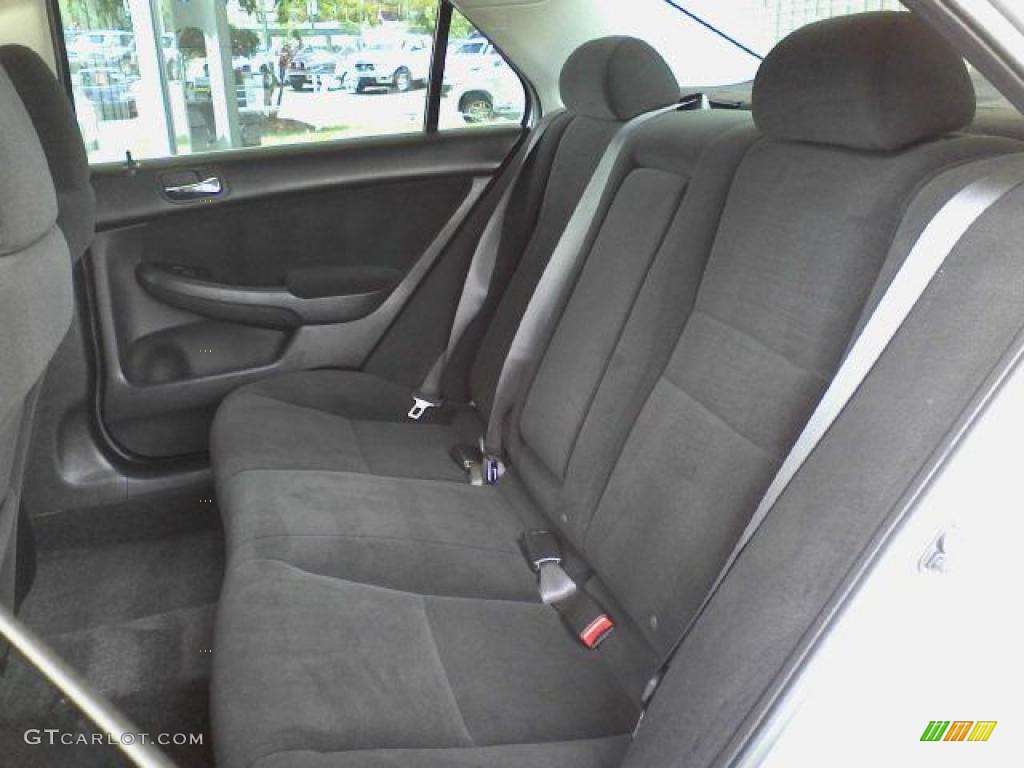 2006 Accord LX V6 Sedan - Alabaster Silver Metallic / Black photo #17