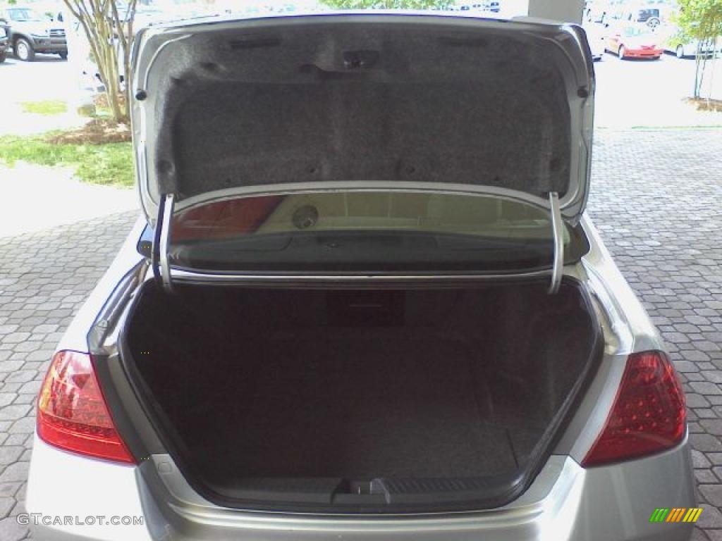 2006 Accord LX V6 Sedan - Alabaster Silver Metallic / Black photo #19