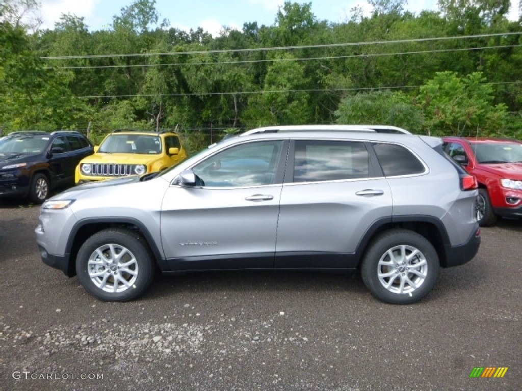 2017 Cherokee Latitude 4x4 - Billet Silver Metallic / Black photo #3