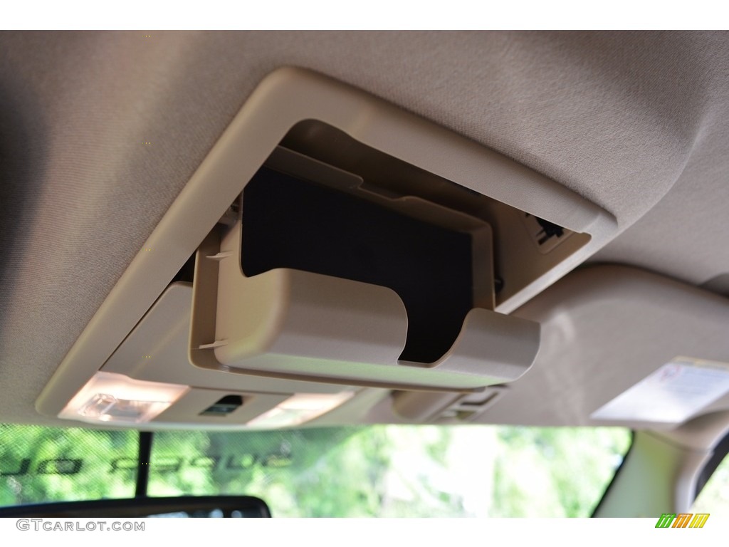 2016 F250 Super Duty Lariat Crew Cab 4x4 - Shadow Black / Adobe photo #58