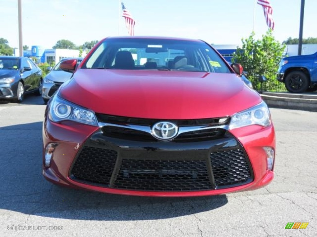 2017 Camry SE - Ruby Flare Pearl / Black photo #2