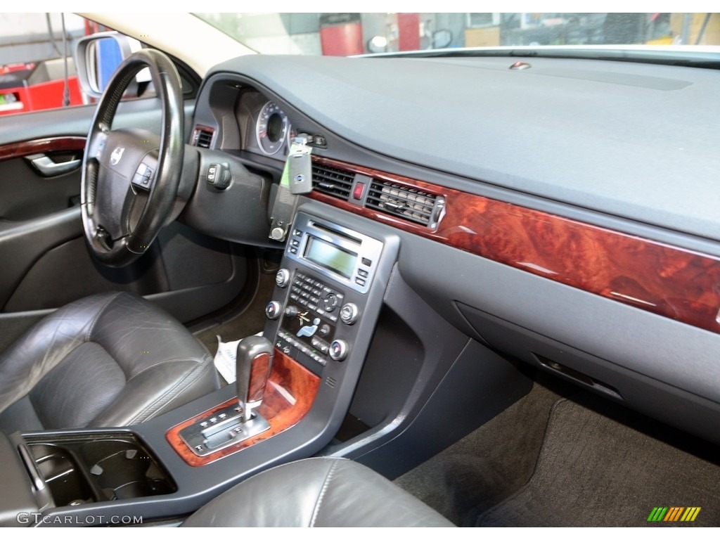 2008 XC70 AWD - Ice White / Anthracite Black photo #5