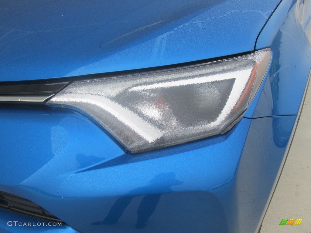 2016 RAV4 LE - Electric Storm Blue / Black photo #9