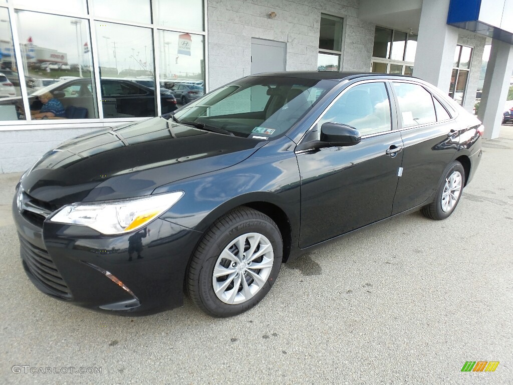 Cosmic Gray Mica 2017 Toyota Camry LE Exterior Photo #115141271