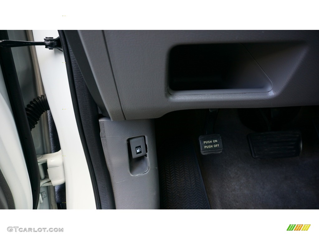 2011 CR-V LX 4WD - Taffeta White / Black photo #21