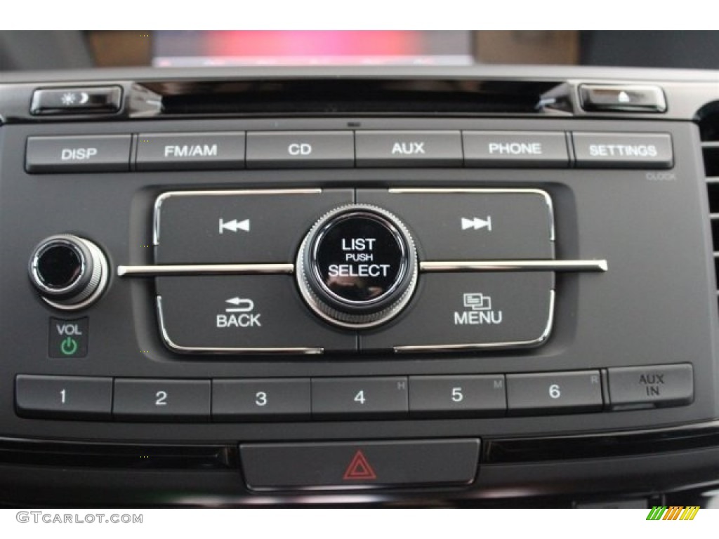 2017 Honda Accord Sport Special Edition Sedan Controls Photo #115142990