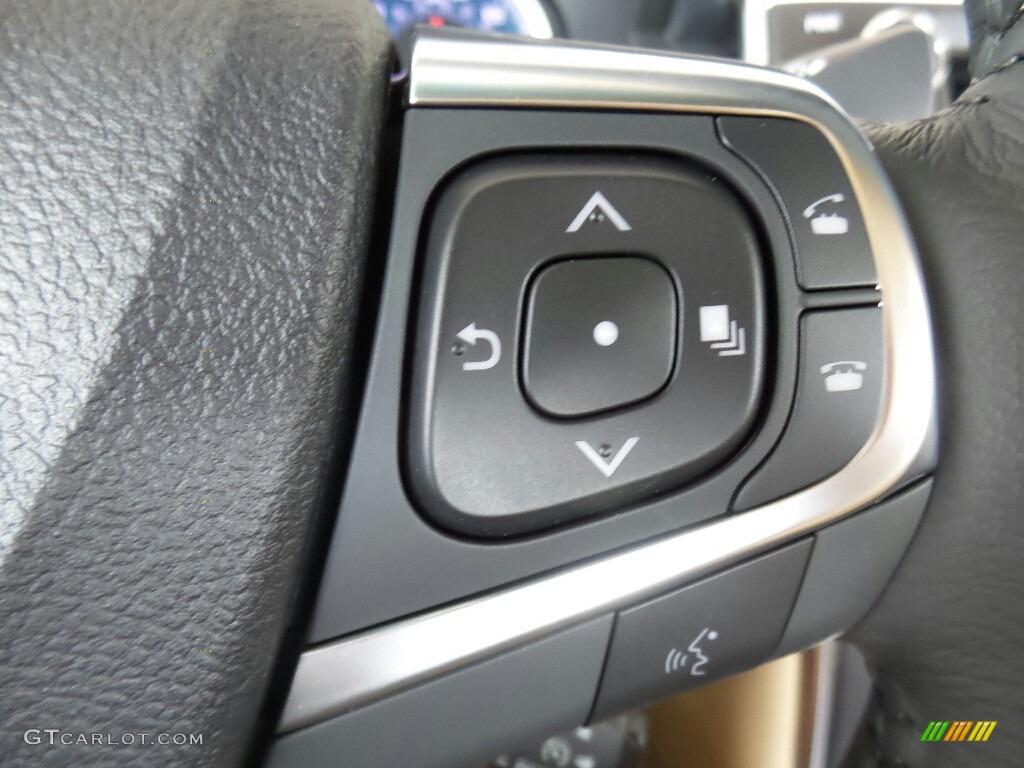 2017 Toyota Camry XLE Controls Photo #115144253